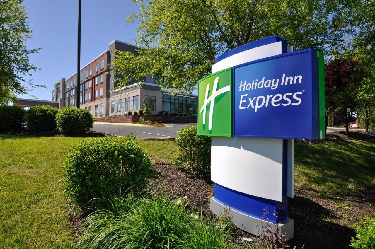 Holiday Inn Express Quantico - Stafford By Ihg Exterior foto